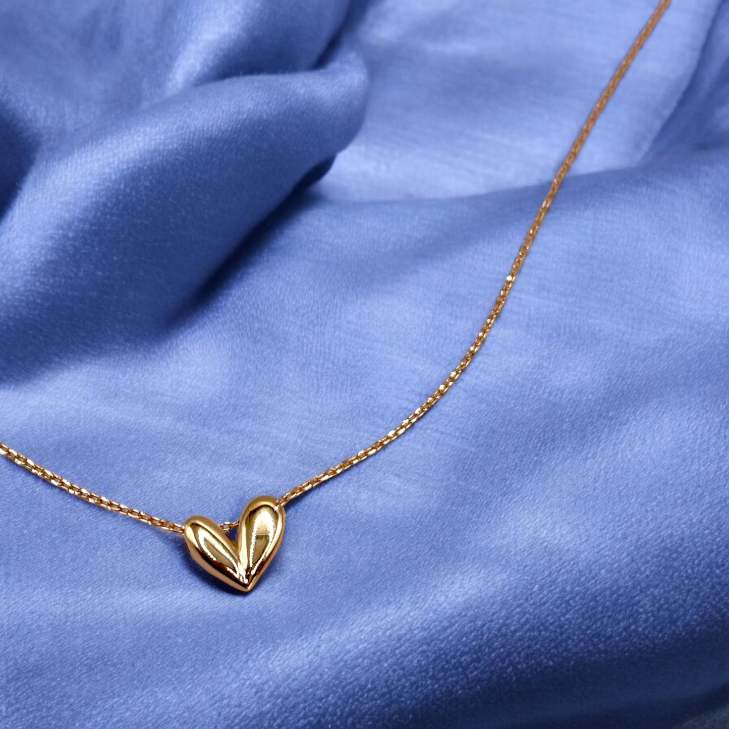 18K solid gold heart pendant