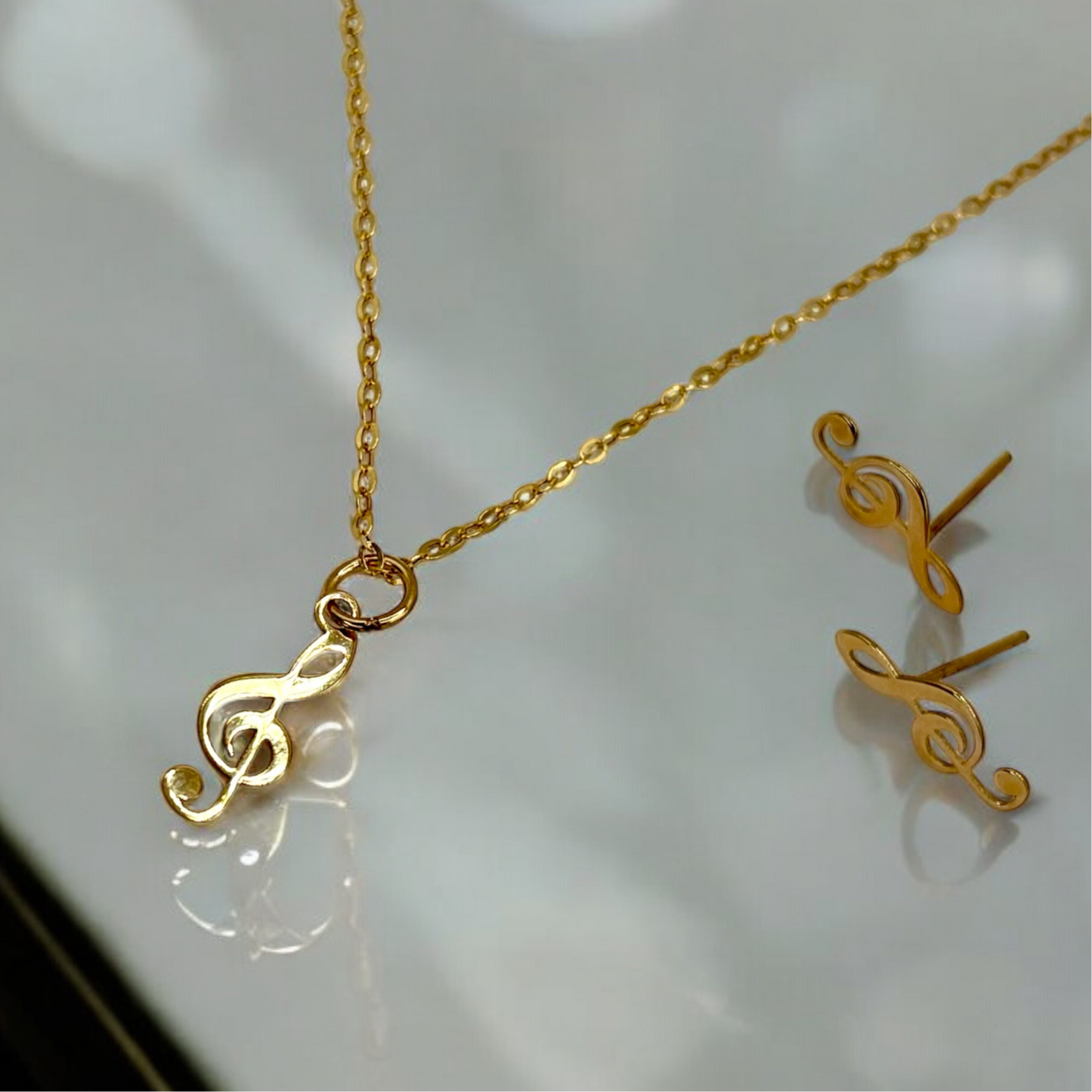 18K solid gold Music note pendant and earings