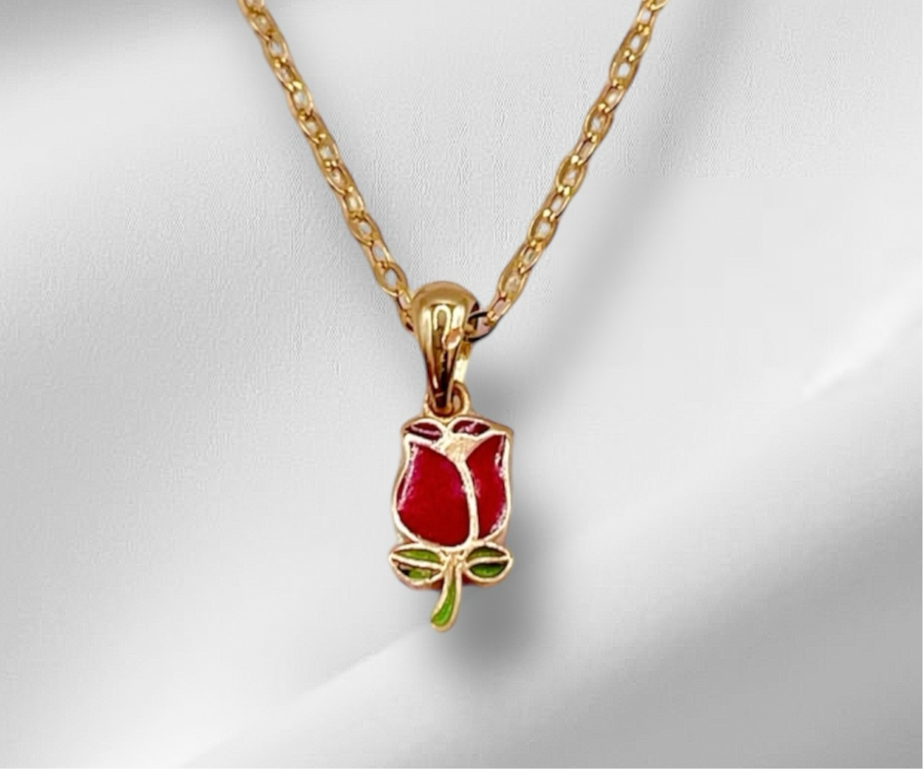 18K solid gold Rose pendant