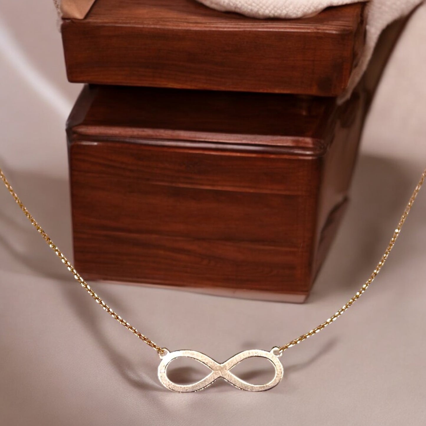 18k solid gold infinity pendant